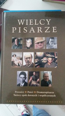 WIELCY PISARZE
