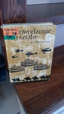 DOWODZENIE I SZTABY