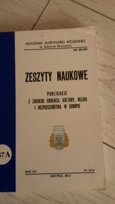 ZESZYTY NAUKOWE