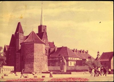 Wrocław 72 kości&oacute;ł św. Marcina, pomnik papieża XXIII