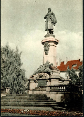 Warszawa - pomnik Adama Mickiewicza