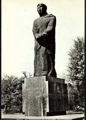 Poznań - pomnik Adama Mickiewicza (1)